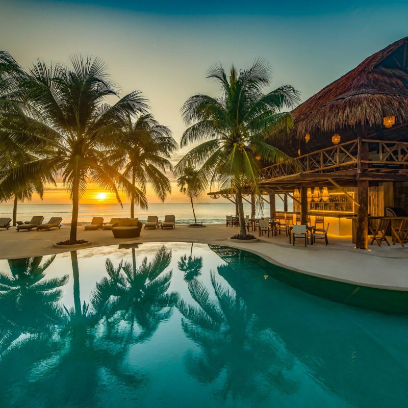 Riviera-Maya-Pool